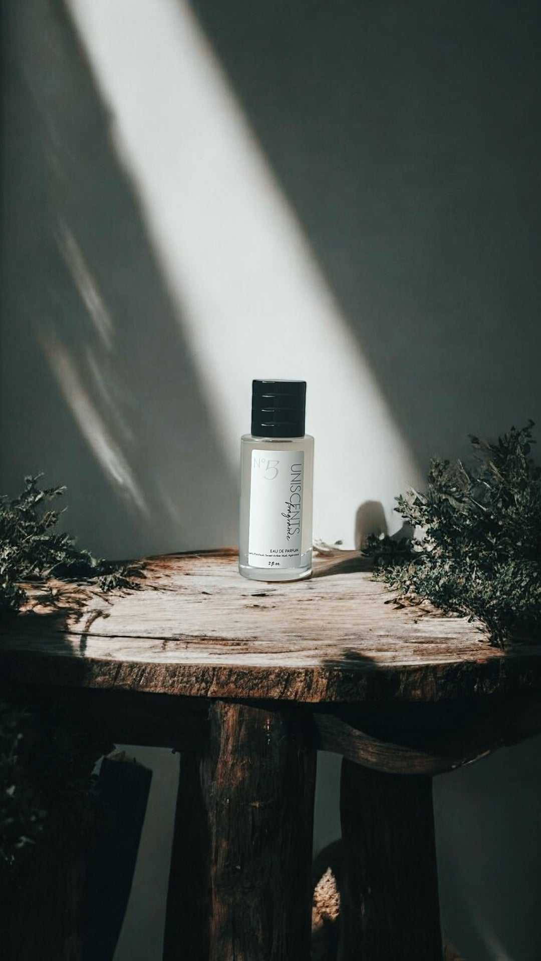 No. 5 - Earthy. Golden. Timeless Perfume